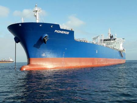 Oil and Chemical Tanker PIONEROS